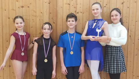 Baletní mládí 2022