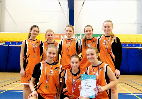 Okresní kolo v basketbalu dívek
