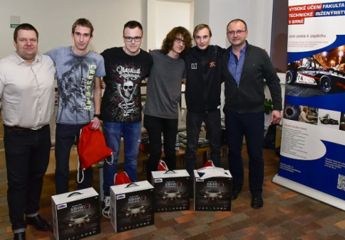 Vítězství v soutěži Roboti@FSI