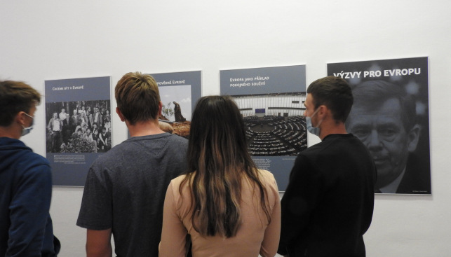Výstava na Slovanském gymnáziu Olomouc