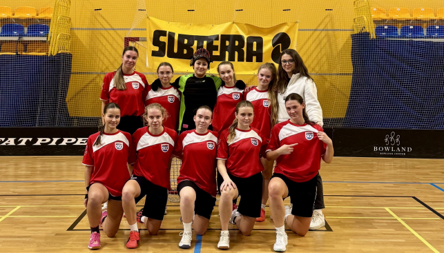 Florbalistky SGO na Subterra Cupu